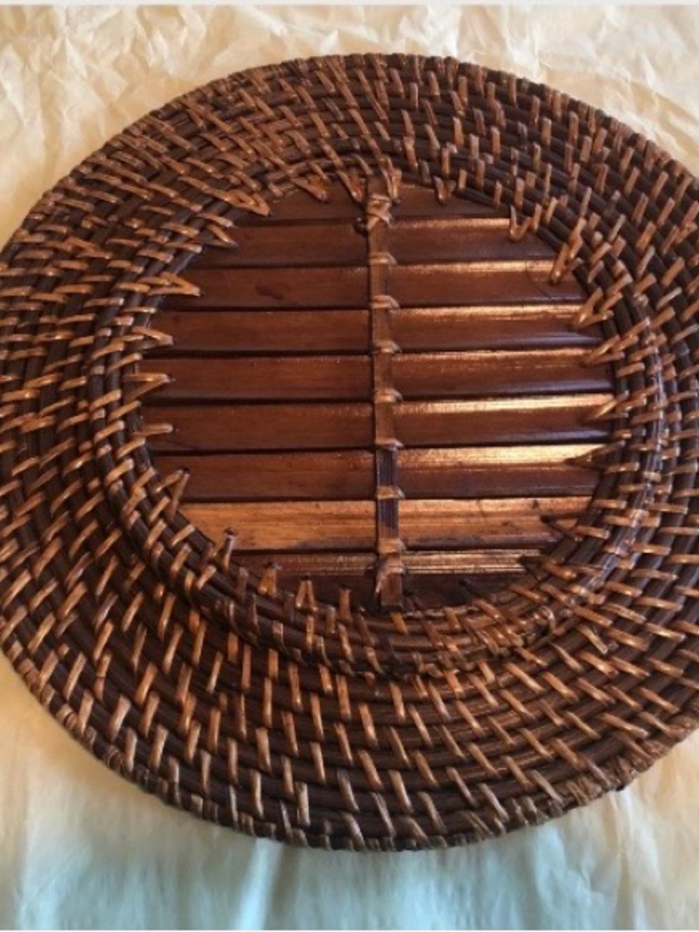 Rattan 4 Chargers and Storage Basket - Picture 5 of 5